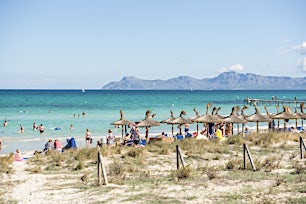 playa-de-muron-ranta-alcudia-mallorca-tui