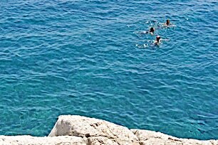 meri-kolymbian-edustalla-rodos-tui