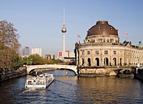 kunst-insel-berliini-saksa-tui