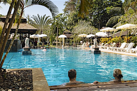 The Leaf on the Sands by Katathani