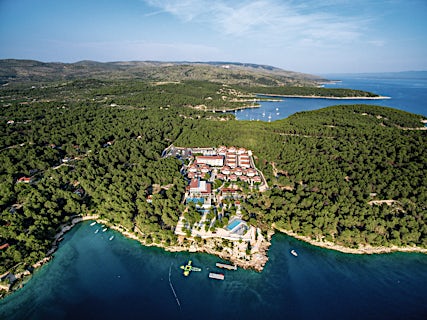 Gava Waterman Milna Resort