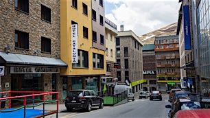 Kaupunkikatu Andorran keskustassa
