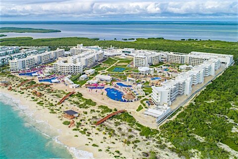 Planet Hollywood Cancun