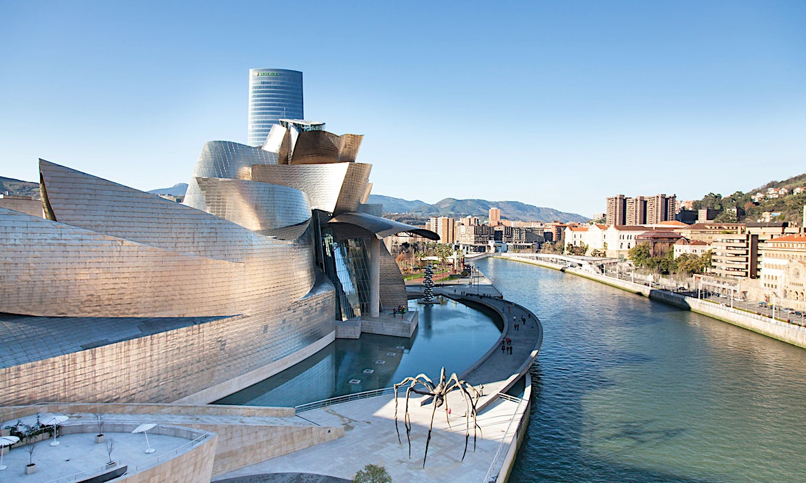 guggenheim-museo-bilbaossa-baskimaa