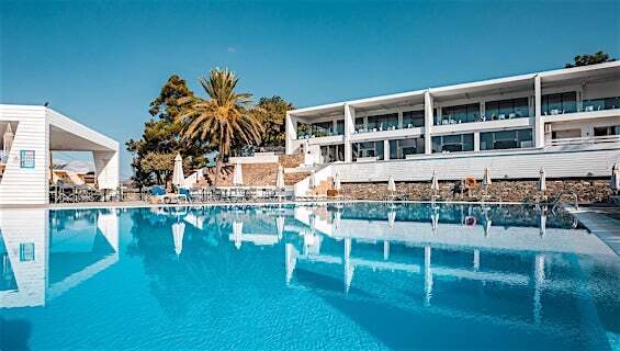 Aiora Aqua Resort